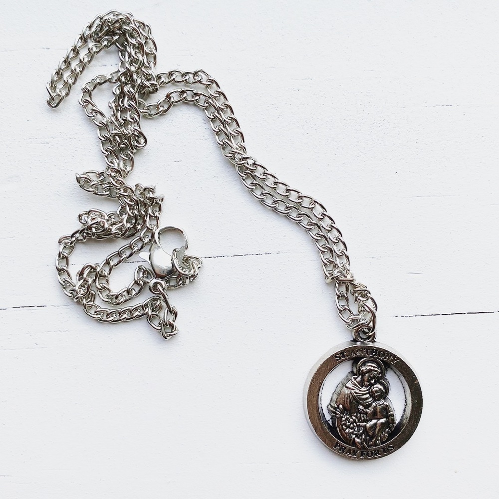 Vintage silver Saint Anthony pendant necklace